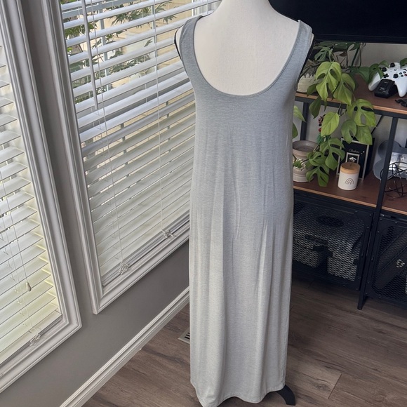 Gray Maxi Dress Built in bra - Picture 3 of 6